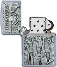 Load image into Gallery viewer, Zippo Saloon Skull Emblem Street Chrome Pocket Lighter
